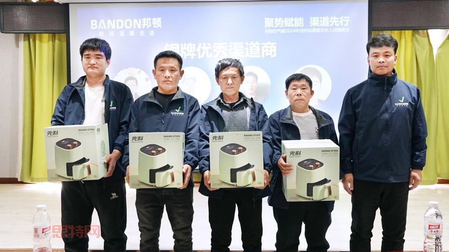 倚天屠龙记外传影视版？杰弗里·拉什加盟引爆期待