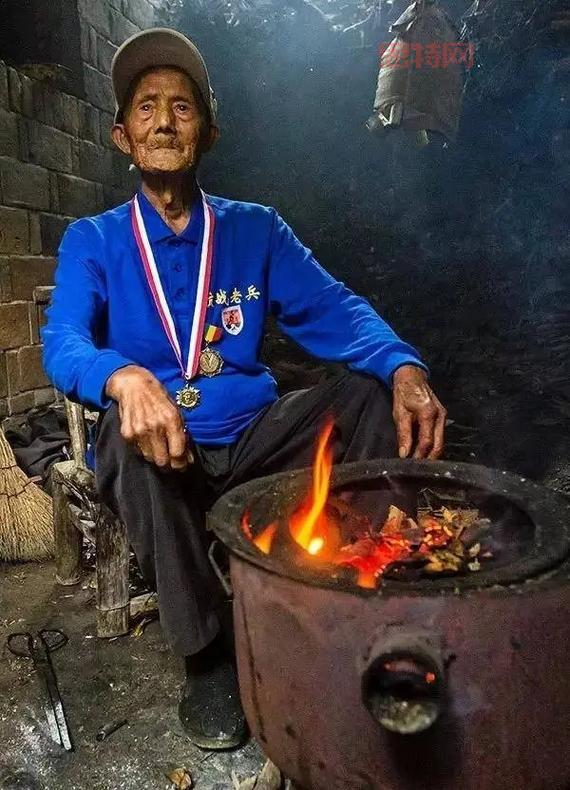 沙子图团和红蝎子团哪个厉害？老兵揭秘真相！